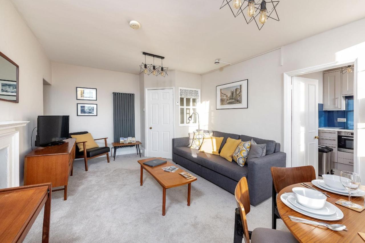 Abbey View Apartment Бат Екстериор снимка