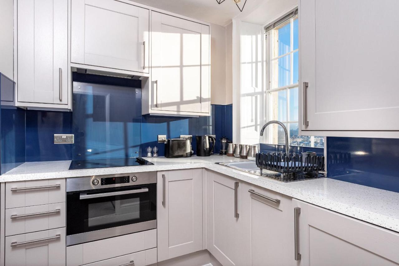 Abbey View Apartment Бат Екстериор снимка