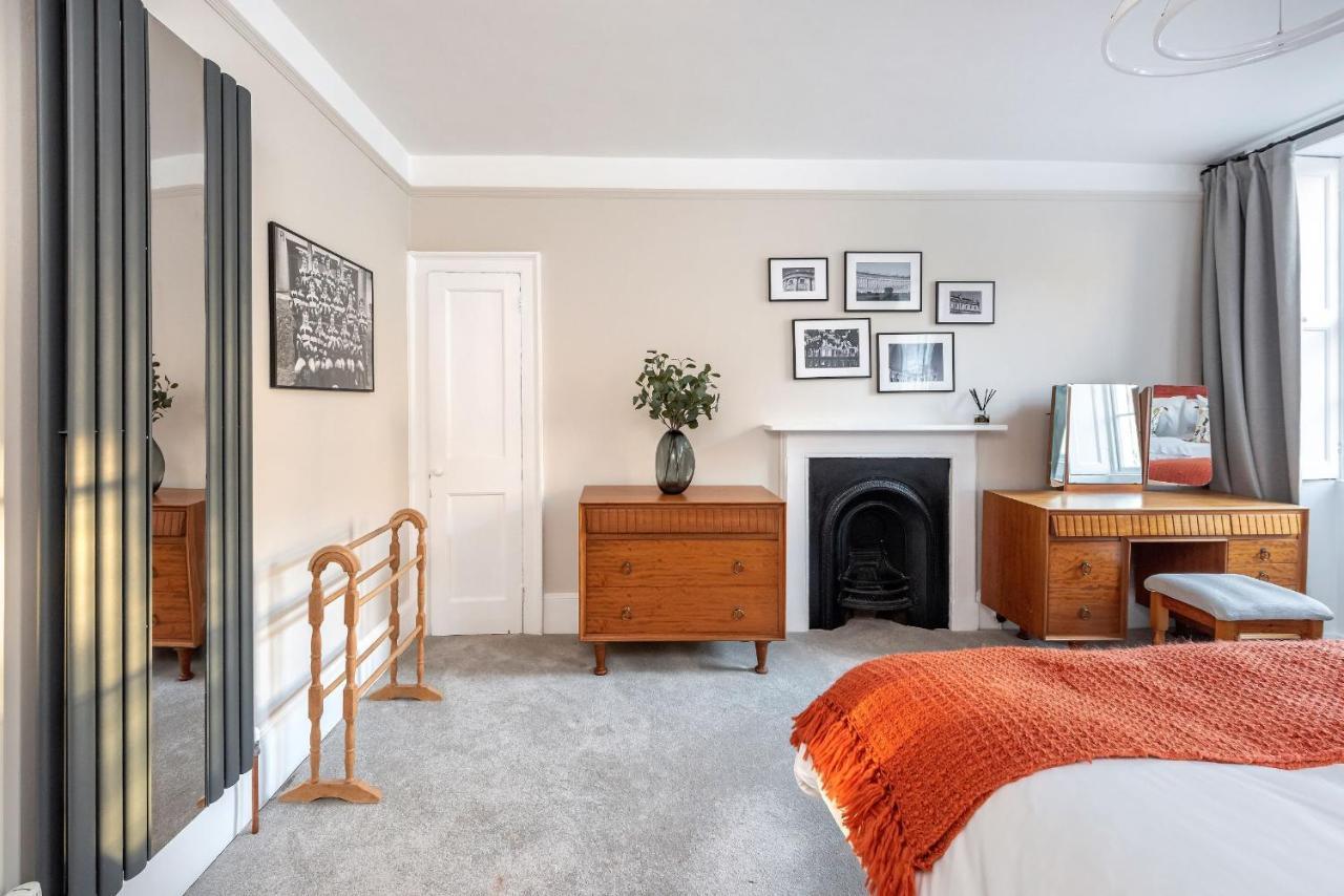 Abbey View Apartment Бат Екстериор снимка