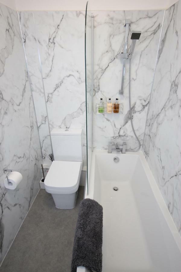 Abbey View Apartment Бат Екстериор снимка